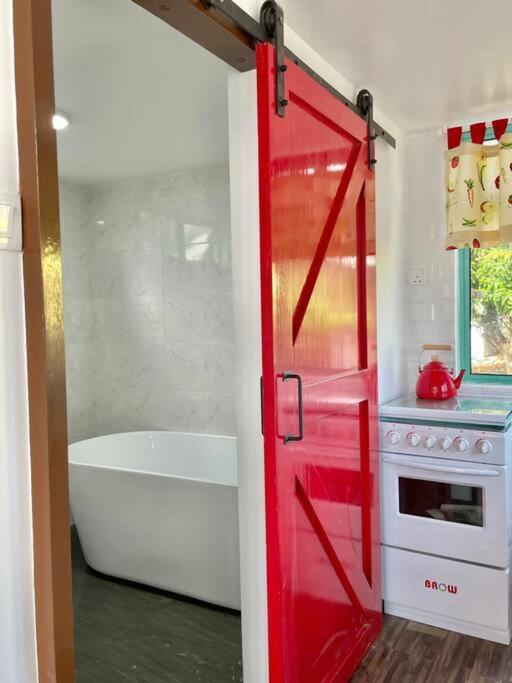 Vila Sea Kecil Tiny House Near Jetty Of Kuala Besut Kampong Nail Exteriér fotografie